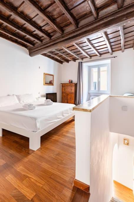 Bottega Augustea Duplex Apartment In Monti Roma Dış mekan fotoğraf